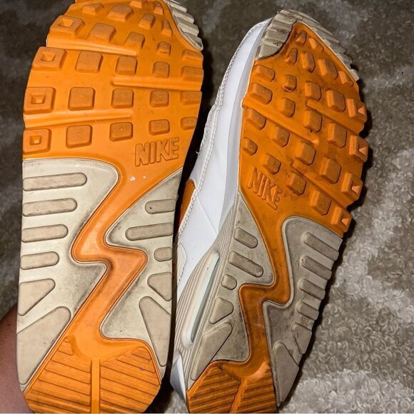 Nike Air size 8 shoe - Picture 7 of 8